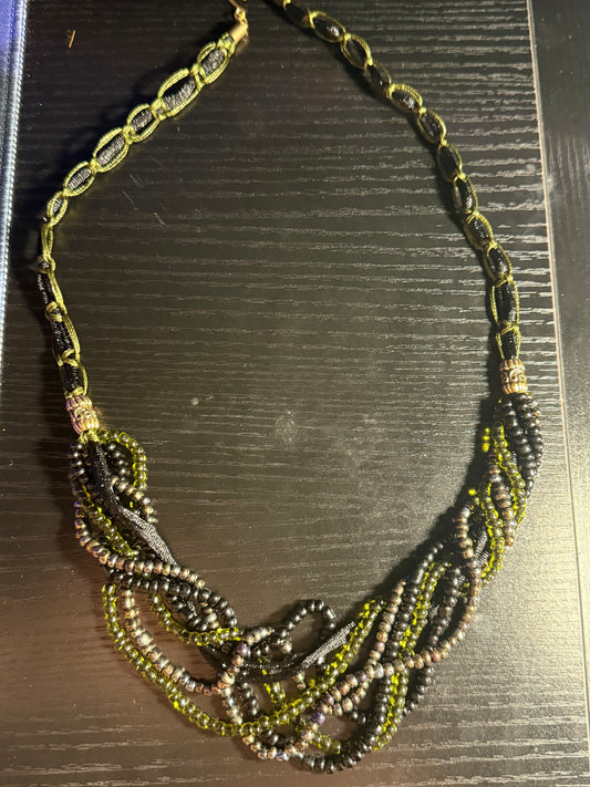 Gala Green Necklace