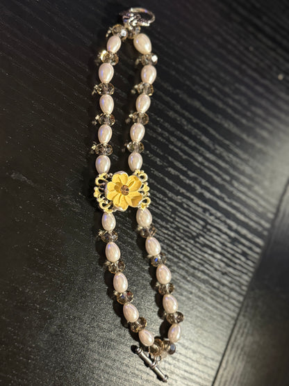 White Glass Pearl with Flower Bracelet