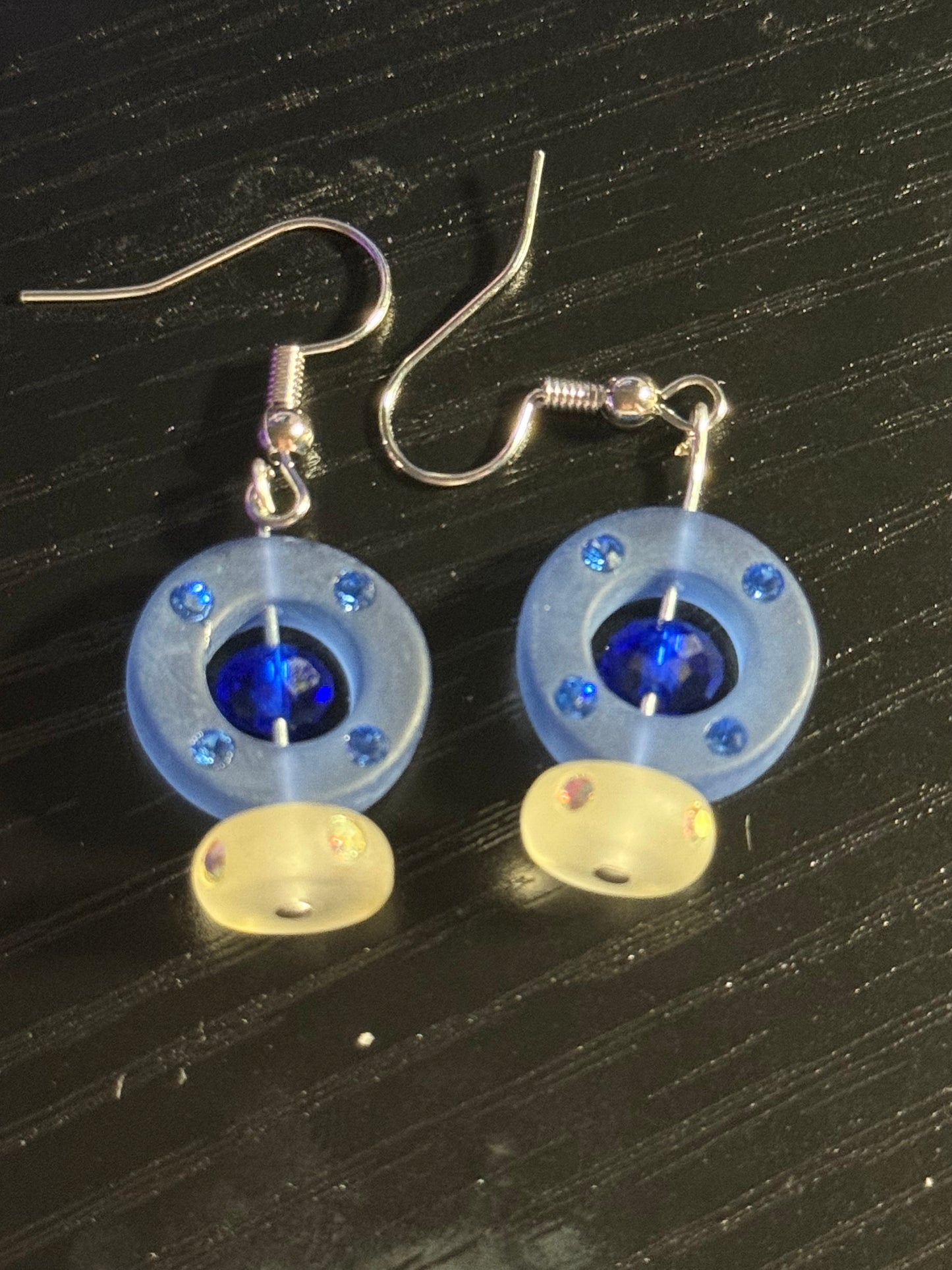 Frosted Glass Small Circle Earrings